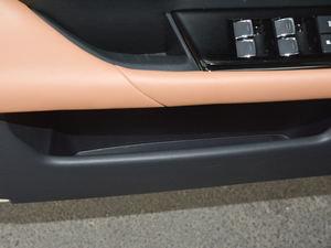 2017300 F SPORT ǰTg