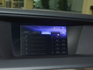 2017300 F SPORT п؅^