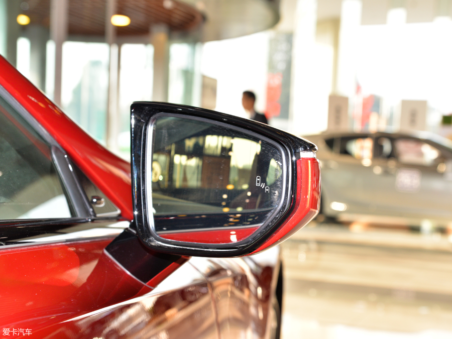 2018׿_˹LC 500h \Ӱ