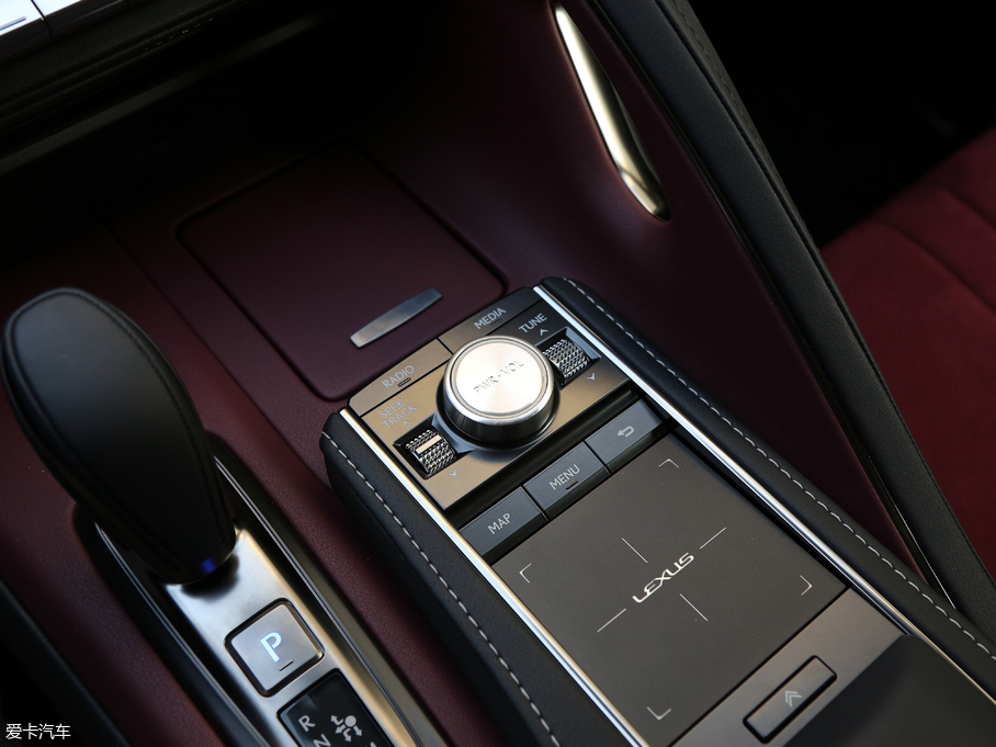 2018׿_˹LC 500h \(yn)Ӱ