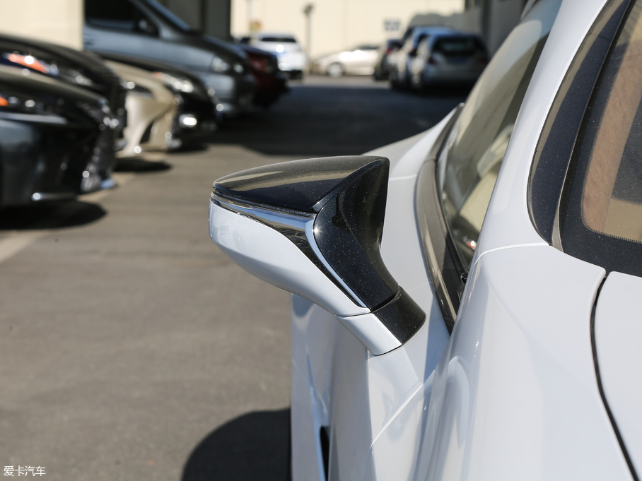 2018׿_˹LC 500h \Ӱ