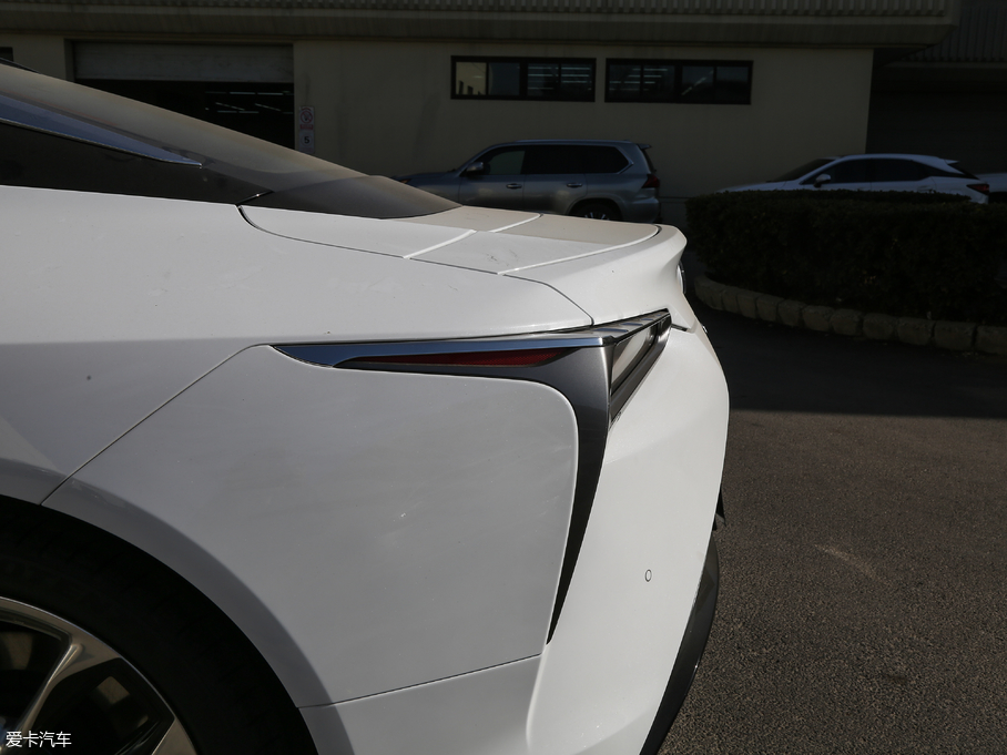 2018׿_˹LC 500h \(yn)Ӱ