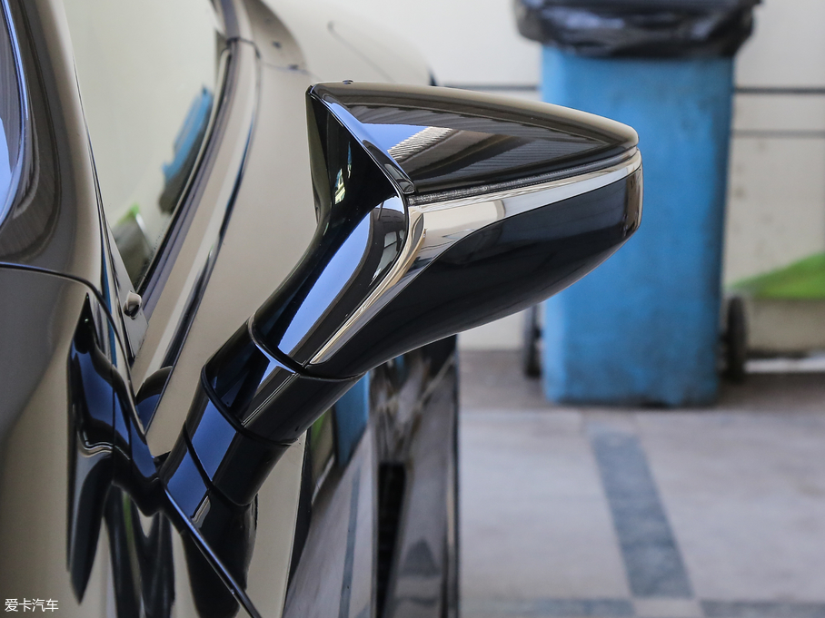 2018׿_˹LC 500h \Ӱ