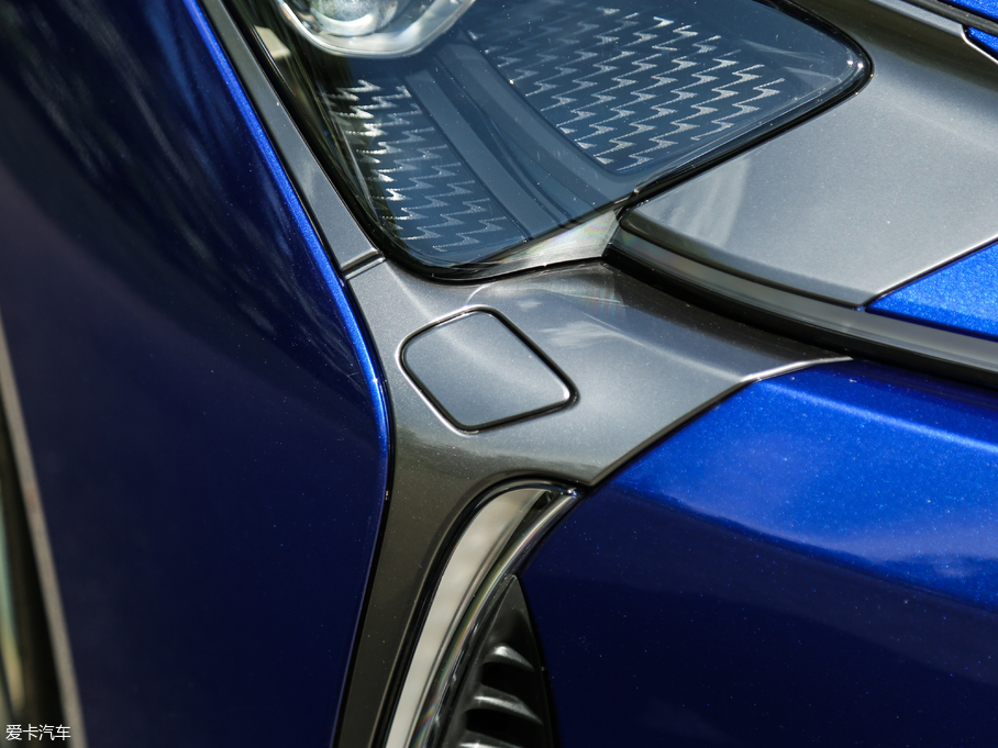 2018׿_˹LC 500h ؄e