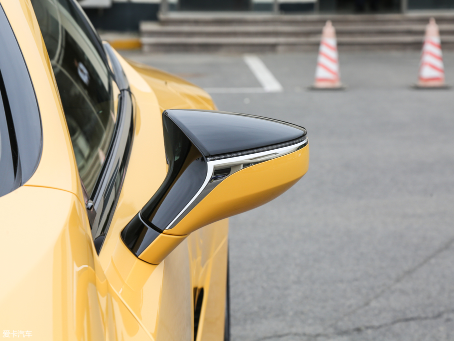 2018׿_˹LC 500h ؄e