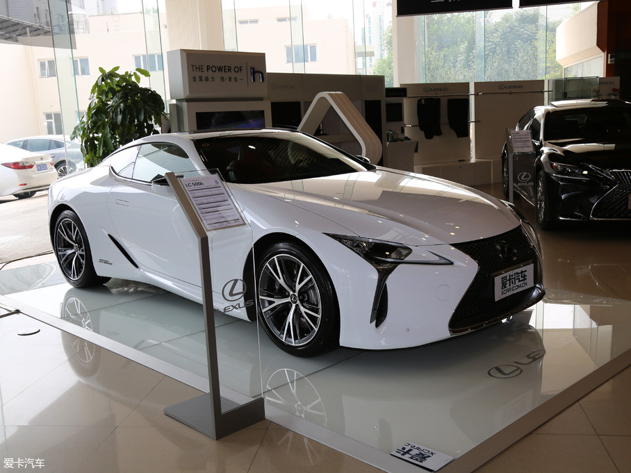2018款雷克萨斯lc500h