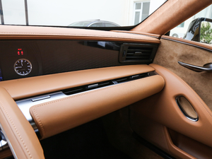 2018500h ؄e п؅^(q)