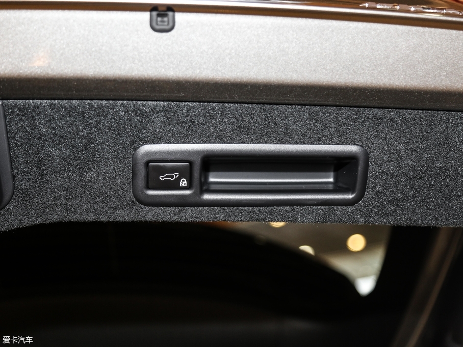 2017׿_˹RX 300 Mark Levinson F SPORT V