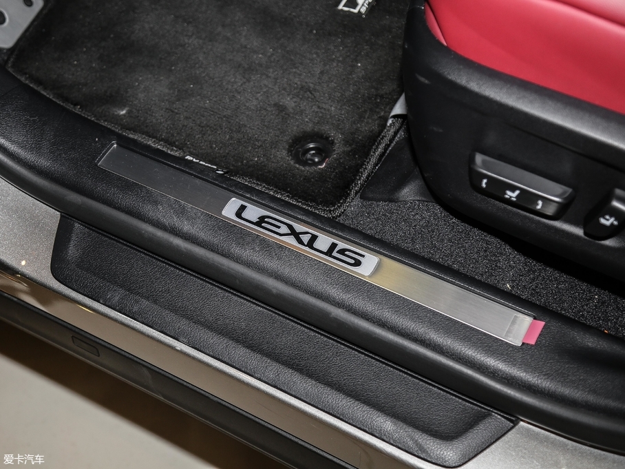 2017׿_˹RX 300 Mark Levinson F SPORT V