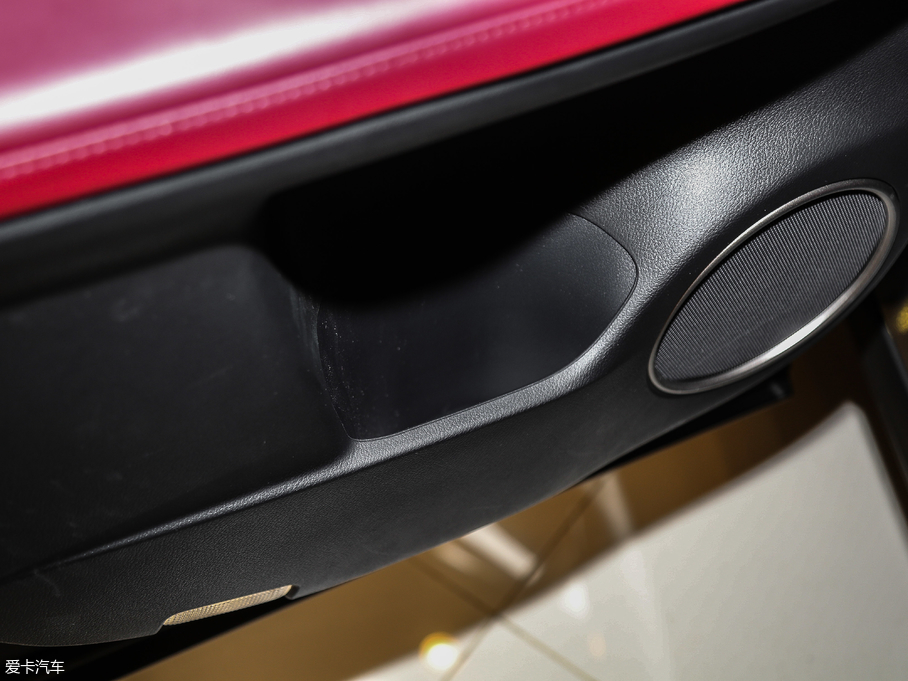 2017׿_˹RX 300 Mark Levinson (q)F SPORT (gu)V