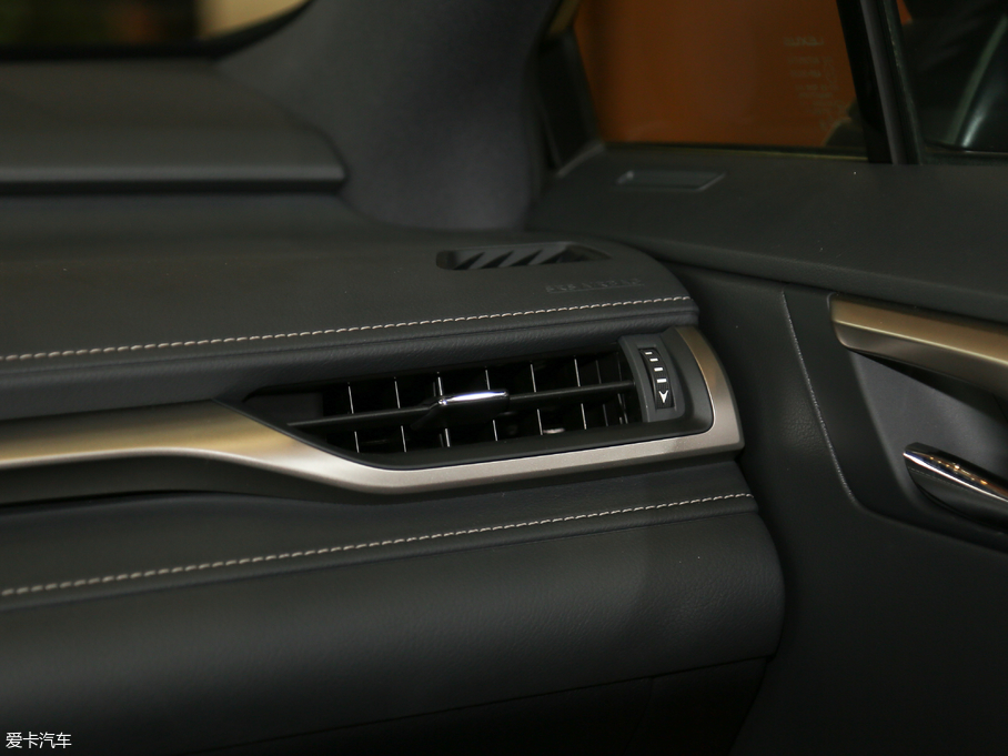 2017׿_˹RX 300 Mark Levinson F SPORT V