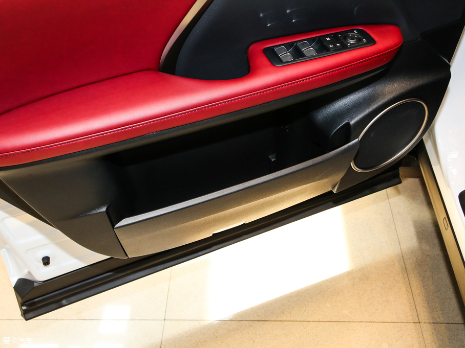 2017׿_˹RX 300 Mark Levinson (q)F SPORT (gu)V