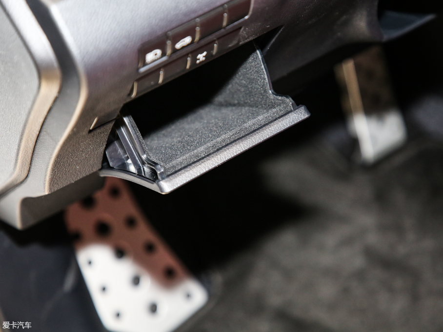 2017׿_˹RX 300 Mark Levinson F SPORT V