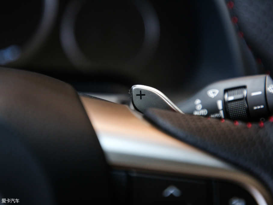 2017׿_˹RX 300 Mark Levinson F SPORT V