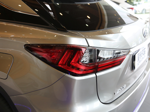 2017450h Mark Levinson (q)A (x)(ji)^