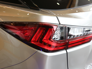 2017450h Mark Levinson (q)A (x)(ji)^