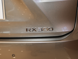 2017300 Mark Levinson F SPORT V ^