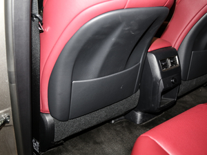 2017300 Mark Levinson F SPORT V g