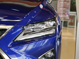 2017300 Mark Levinson (q)F SPORT V 