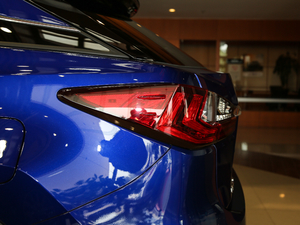 2017300 Mark Levinson F SPORT V ^