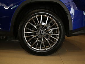 2017300 Mark Levinson (q)F SPORT V ݆Ȧ