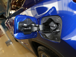 2017300 Mark Levinson F SPORT V w