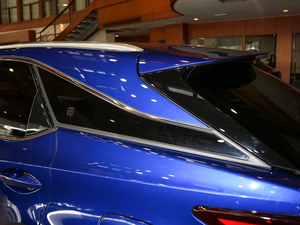 2017300 Mark Levinson F SPORT V ^