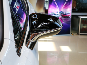 2017300 Mark Levinson F SPORT V ҕR