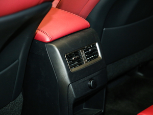 2017300 Mark Levinson (q)F SPORT (gu)V g