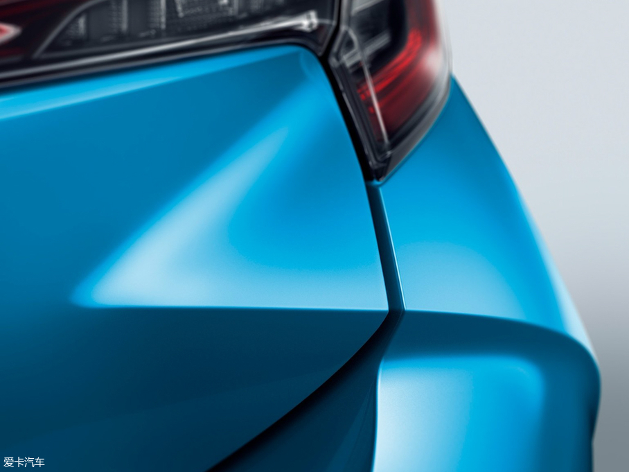 2018_() Hatchback