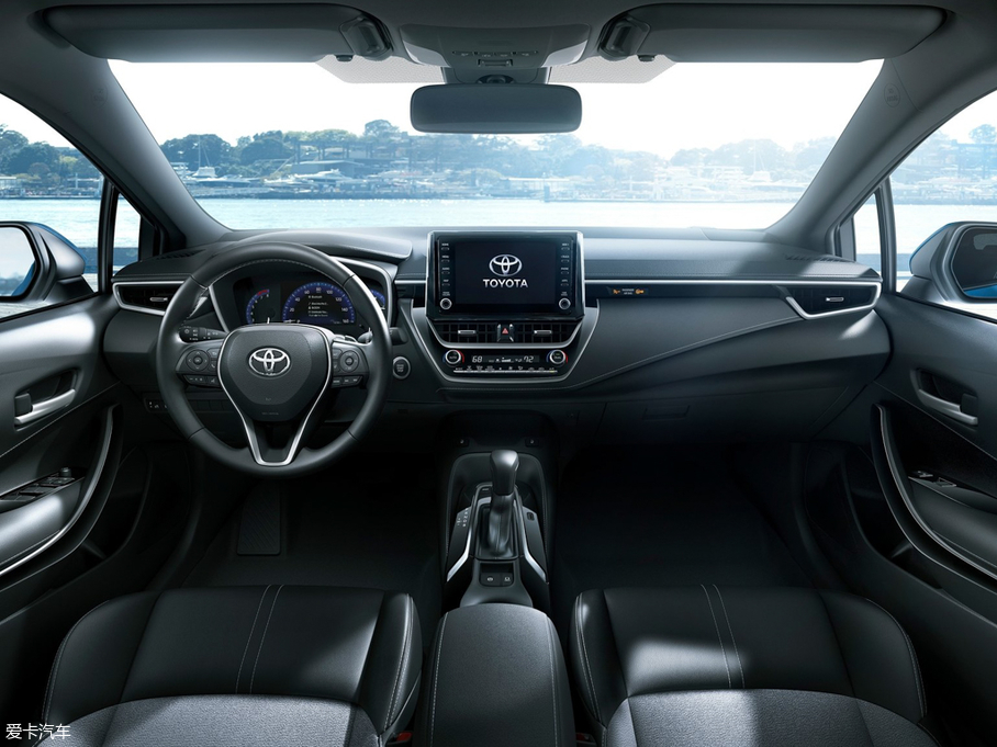 2018_() Hatchback