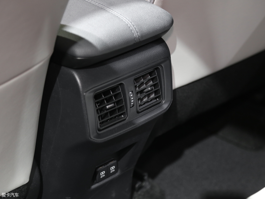 2019���S��RAV4(����) ������