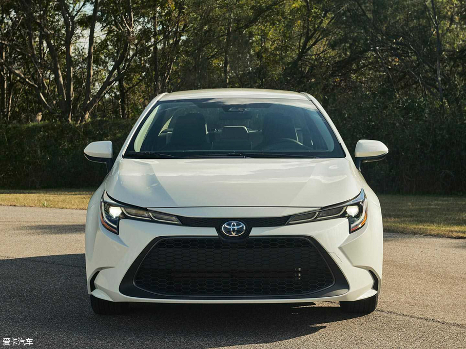 2019_() Sedan Hybrid