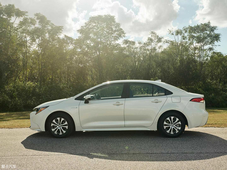 2019_() Sedan Hybrid