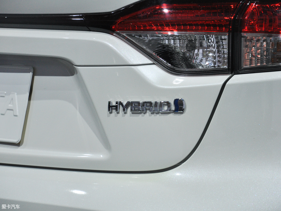 2019_() Sedan Hybrid