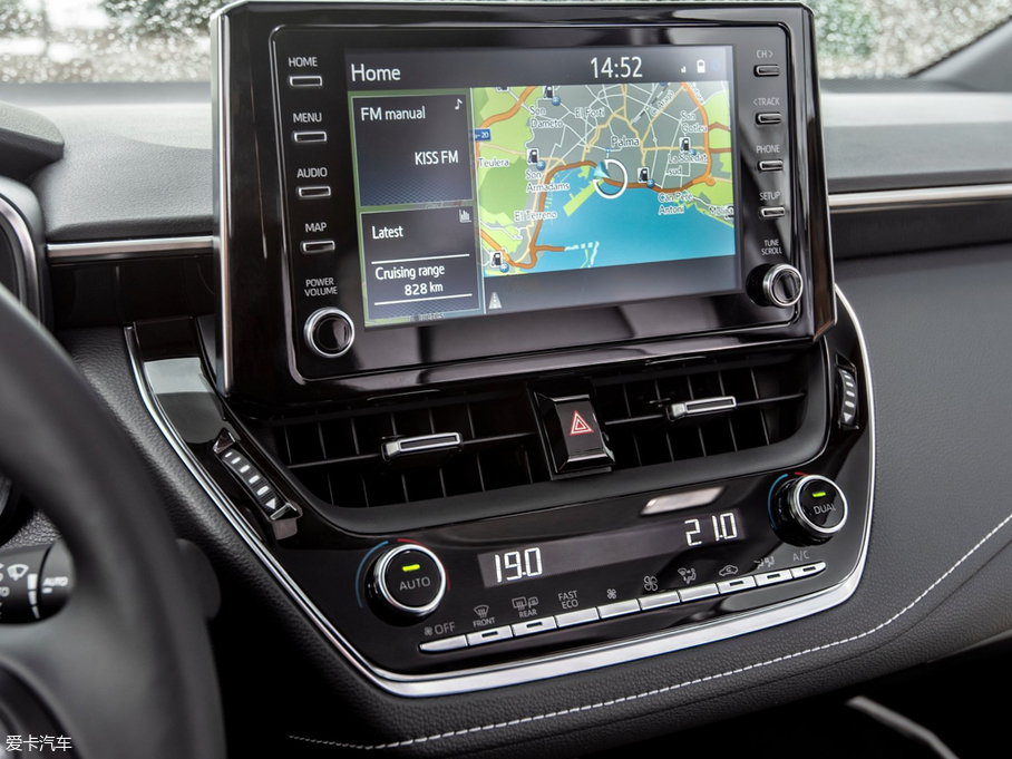 2019_() Touring Sports Hybrid