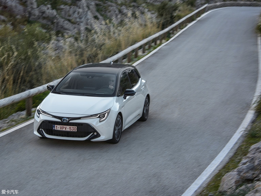 2019_() Hatchback