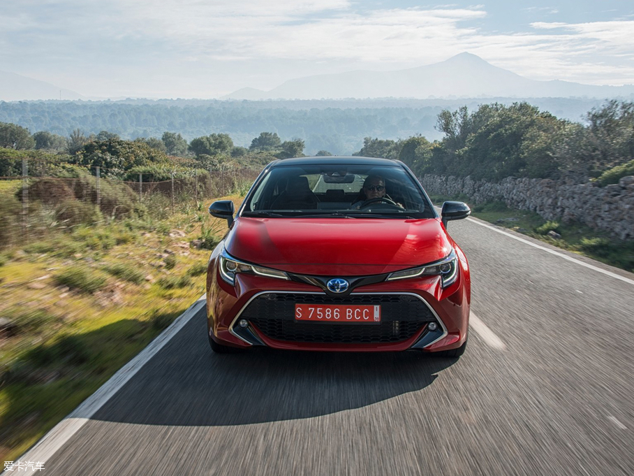 2019_() Hatchback