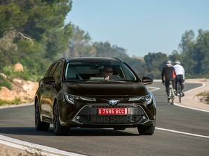 2019Touring Sports Hybrid w^