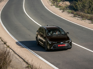 2019Touring Sports Hybrid w^