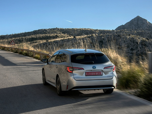 2019Touring Sports Hybrid w^