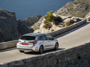 2019Touring Sports Hybrid w^