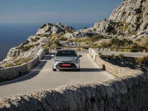 2019Touring Sports Hybrid w^