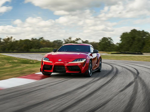 2019GR Supra  w^