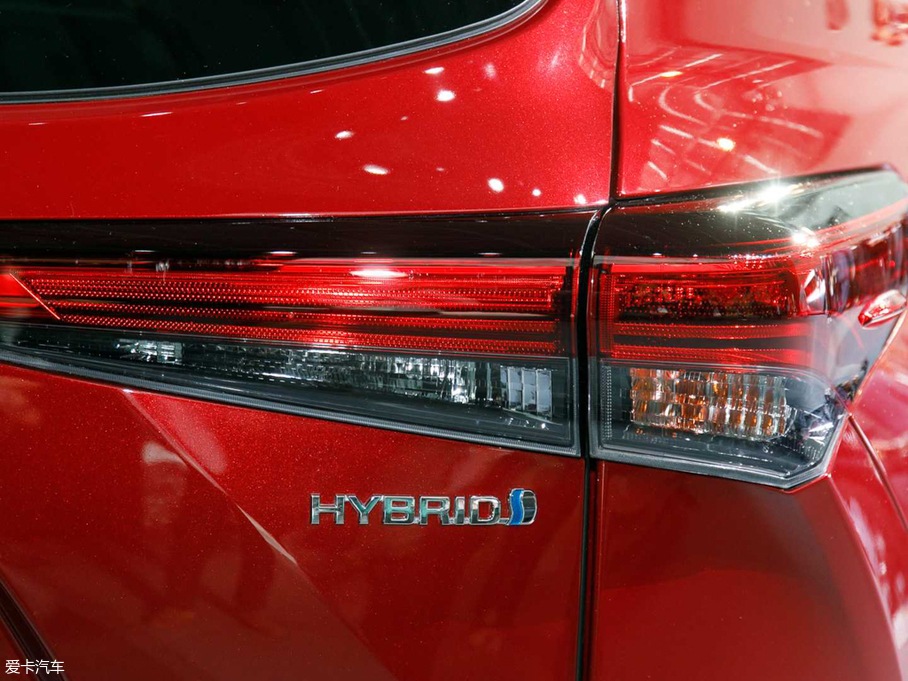2020hm_(M) Hybrid