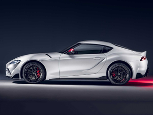 20202.0T GR Supra WҎ w^