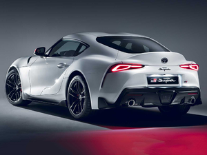 20202.0T GR Supra WҎ w^