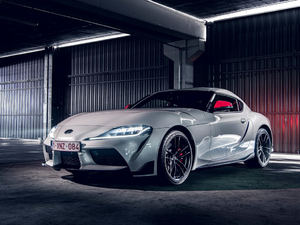 20202.0T GR Supra WҎ w^