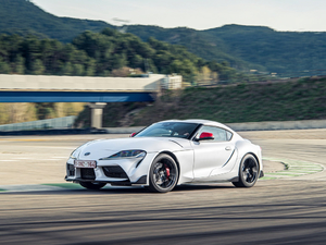 20202.0T GR Supra WҎ w^