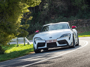 20202.0T GR Supra WҎ w^